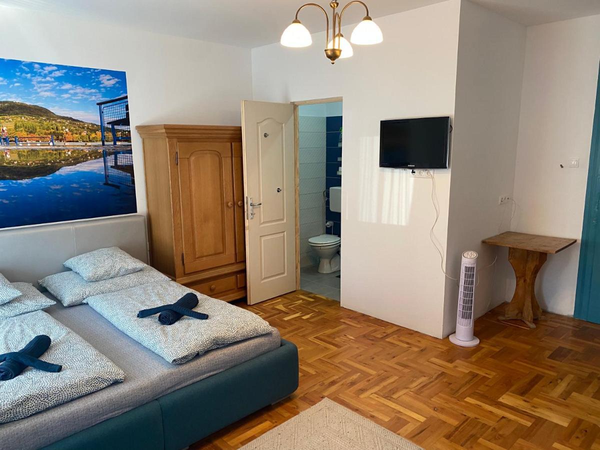 Balaton7 Apartmanhaz - Badacsonytomaj Centrum Apartment Bagian luar foto