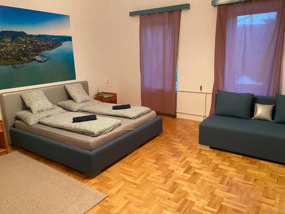 Balaton7 Apartmanhaz - Badacsonytomaj Centrum Apartment Bagian luar foto