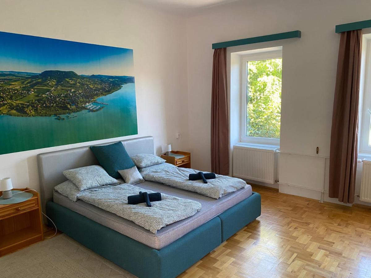 Balaton7 Apartmanhaz - Badacsonytomaj Centrum Apartment Bagian luar foto