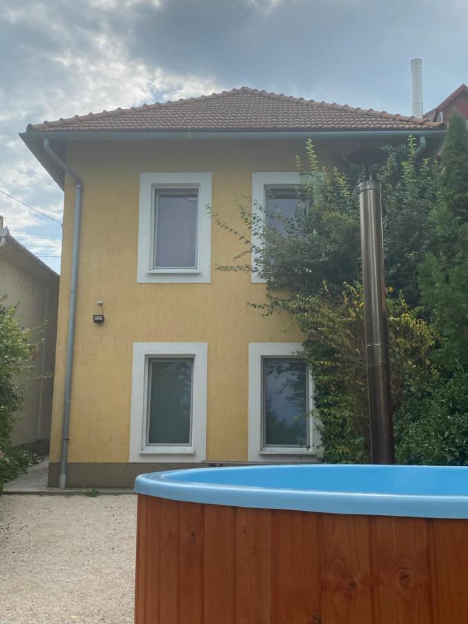 Balaton7 Apartmanhaz - Badacsonytomaj Centrum Apartment Bagian luar foto